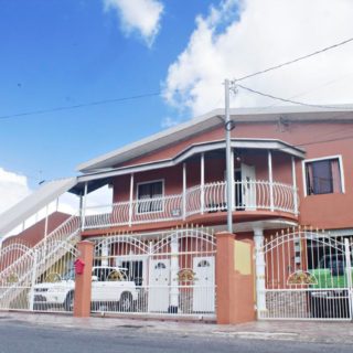 For Sale: 11 Unit Apartment Building, Arouca